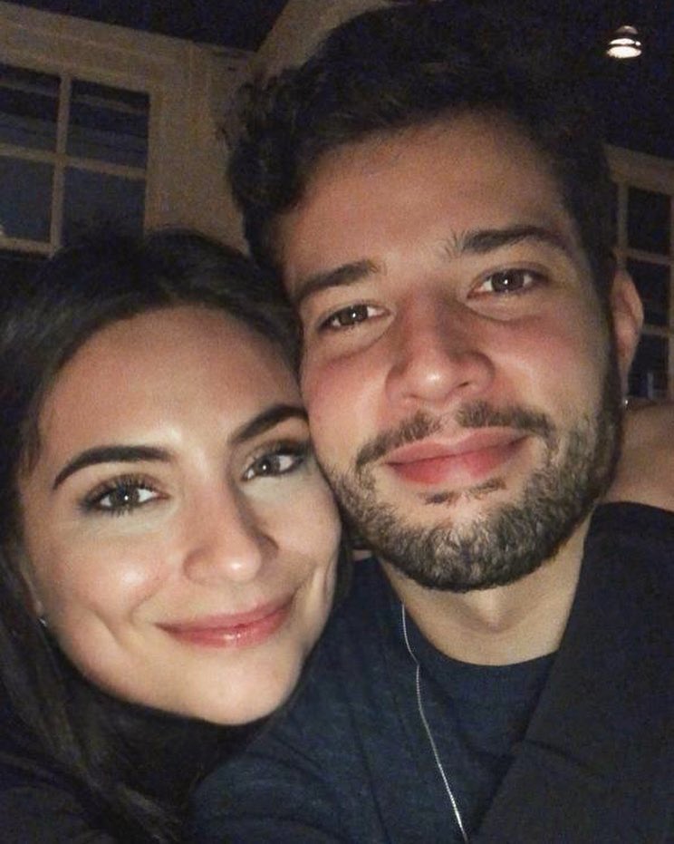 MundoBrecoBr's tweet photo. || 📸 Via IG @rafaeldlf ||

@anabreco ❤️ #Dinastía tonight! See you at 8✌🏽 #LaCristal #ElSammy https://t.co/qzL4uTO5uR