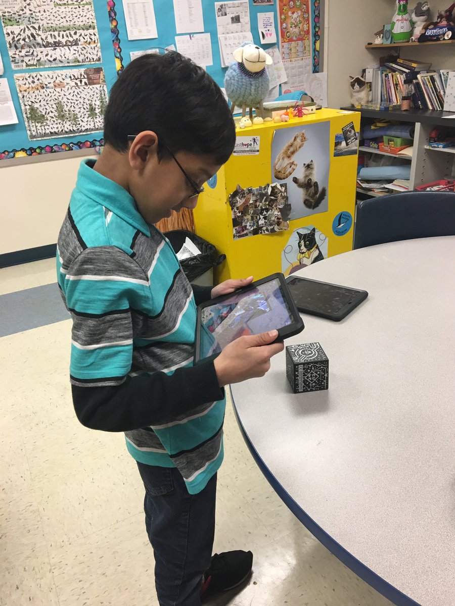 MrsHajart's tweet photo. Choose your own adventure and exploring space with our new merge cubes #HWOESpride #HWOgden https://t.co/2waVZI8v9q