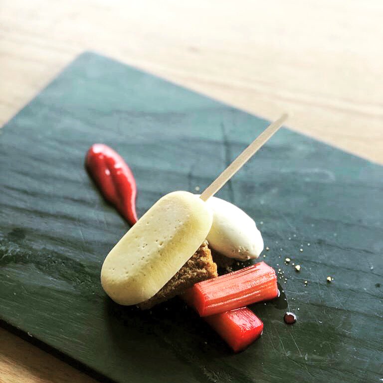 Vanilla cream cheese,rhubarb, gingerbread, passionfruit  🍴⚓️🍴<a href="/NqVoice/">Newquay Voice</a> <a href="/AAHospitality/">AA Hospitality</a> <a href="/Love_Newquay/">Love Newquay</a> <a href="/hfg_Newquay/">Harbour Fish & Grill</a>