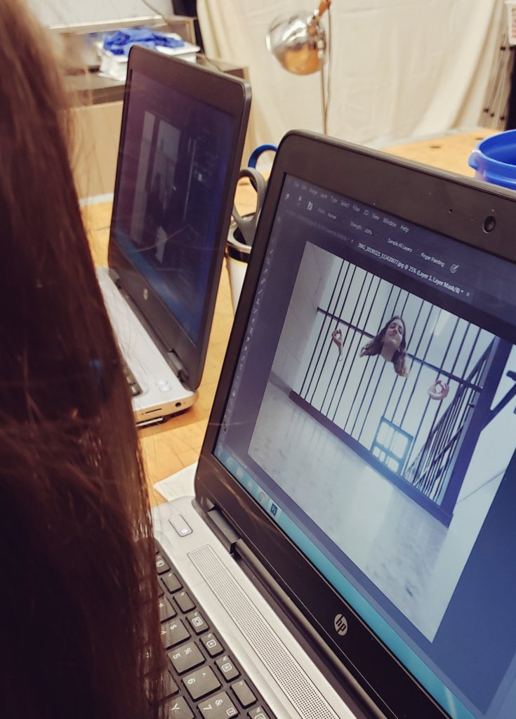 KDesmondArt's tweet photo. Learning about #photoshop layer masks in #photo1 with Amanda and Donatella! 📷 By Amanda G.
.
.
.
@photoshop @mephamhs @mephamart 📷📸📷 #mephampiratepride #mephamlearns https://t.co/ueJm2iNewU