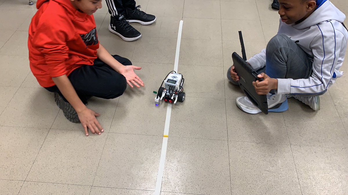 KMcCray85's tweet photo. Stage 5 of the #DesignThinkingProcess (testing) @EasternWCPS! Ss were able to have their @Mindstorms_EV3 🛑 at 🚦 &amp; avoid obstacles! #STEMasaProcess #wcpsmd #EngineeringMindset https://t.co/it3T2W7zba