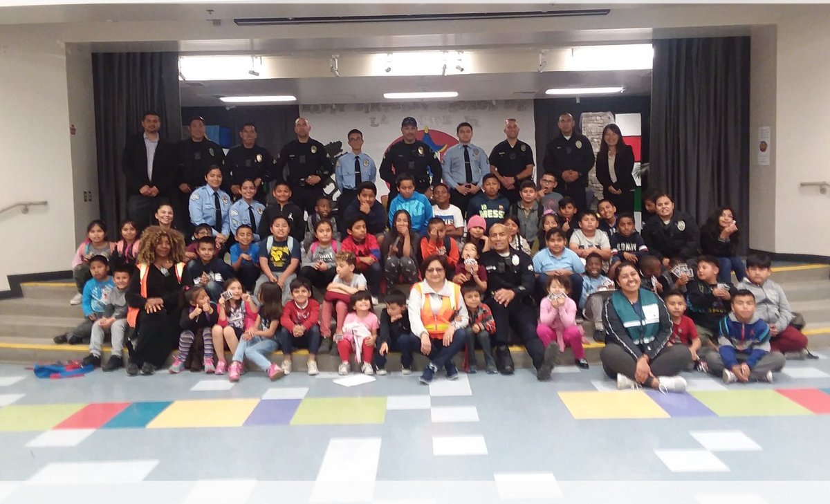 fiveslonua's tweet photo. George Delatorre Elementary School.  Our team instructed on multiple topics cyber-bullying, gang prev, cyber-banging, child safety, bullying, cadet recruitment and ran the kids through a mini police obstacle course! Committed to positive growth! Thank Our partners @GangfreeLife https://t.co/DLEbFxUd3g