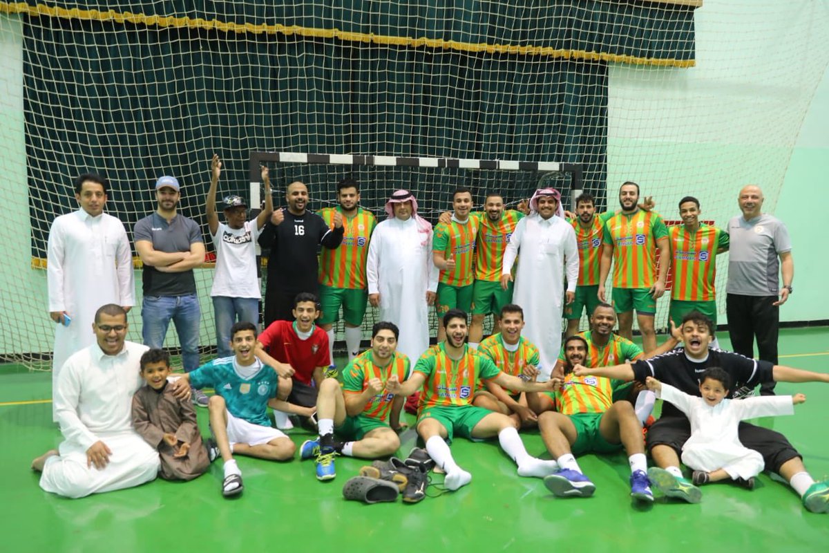 club_zulfi's tweet photo. رسمياً
فريق كرة اليد بـ #نادي_الزلفي يضمن البقاء في دوري الدرجة الأولى
وإن هذا ليس طموحنا وسوف يكون دافعا لنا للعمل والتخطيط الجيد للصعود لدوري الدرجة الممتازة العام القادم بإذن الله https://t.co/9UViKZ5jgz