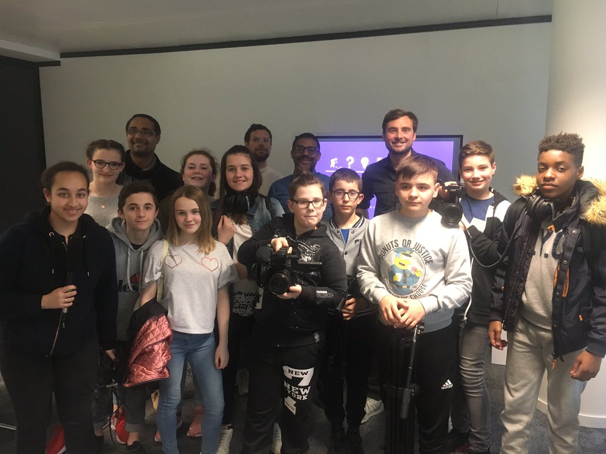 fsaltiel's tweet photo. On continue notre aventure @txikiprod chez @gulli pour un atelier reportage vidéo avec les merveilleux collégiens de Rouen ! @LaSpme @LeCLEMI @ViSassoon @corentincoeplet @Vin__d #EMI #Jeunesse #Medias https://t.co/nXVR2o3PAc