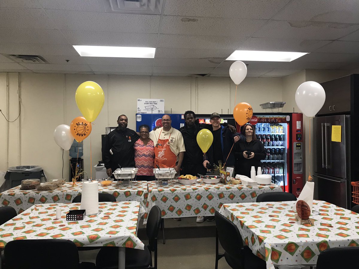 Steven Manlove (@steven_manlove) on Twitter photo Success Sharing at 114! Nacho Bar Friday! Way to go 114 for finishing strong! You are AWEsome!!! <a href="/daniel_opene1/">Daniel Opene</a> @ChrisBergHD Success Sharing at 114! Nacho Bar Friday! Way to go 114 for finishing strong! You are AWEsome!!! <a href="/daniel_opene1/">Daniel Opene</a> @ChrisBergHD