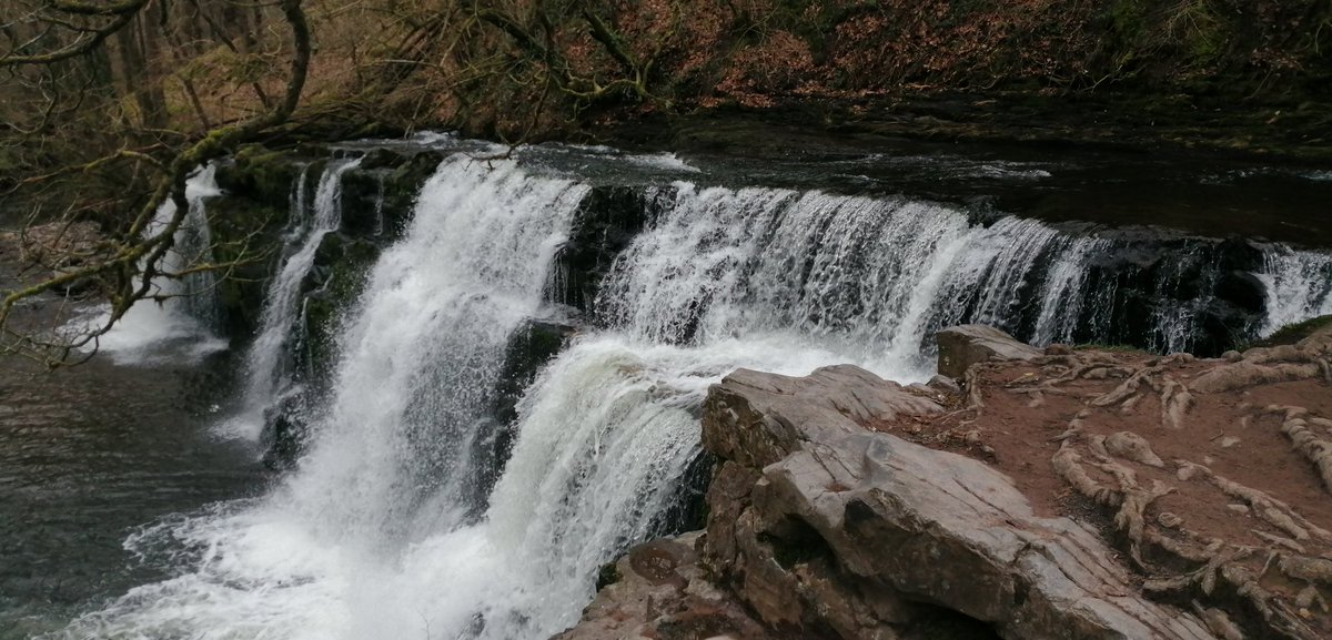 smoggiewalks's tweet photo. Waterfalls walk #getoutside #breconbeacons #geocaching #WHWtraining @DerekTheWeather @OrdnanceSurvey @LiveGeocaching @BeaconsPhotos https://t.co/FIYltPuClv