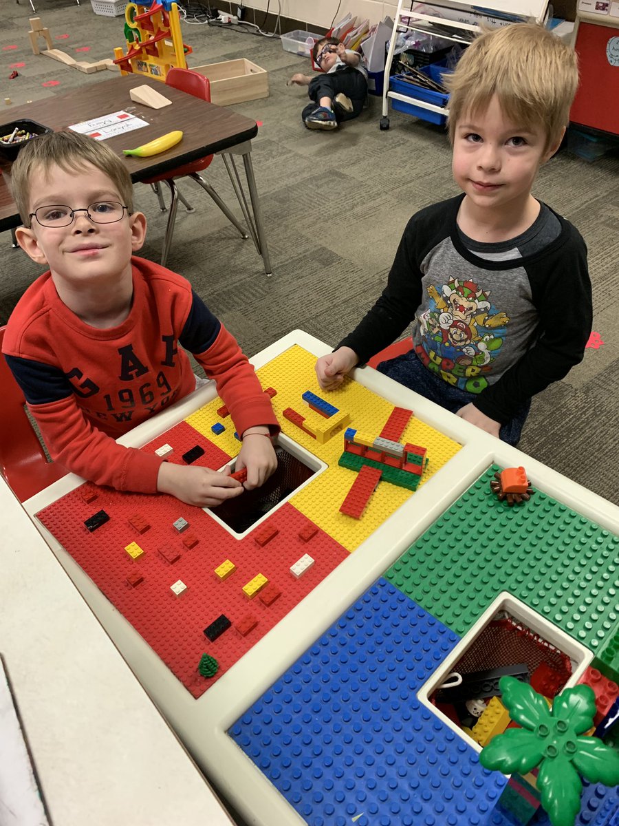 d61stachnik's tweet photo. Love watching new friendships form over the course of the year. Fostering our social emotional development with soft start #d6learns https://t.co/XLQ1Q2lDrO