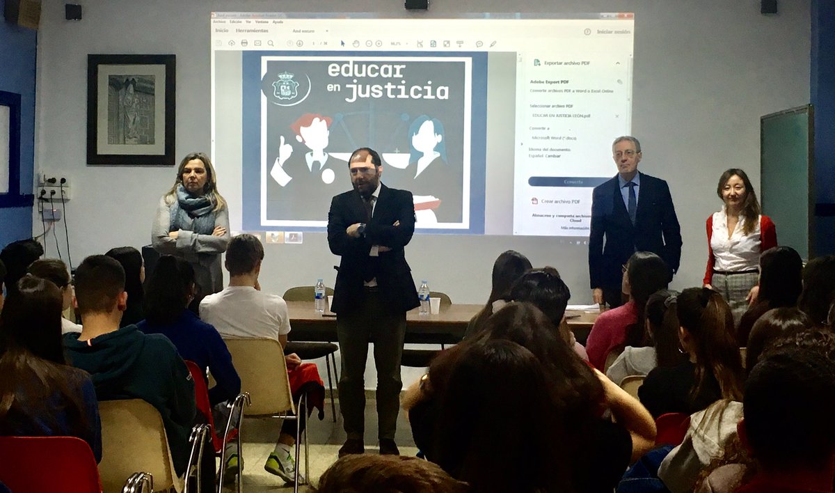 CCVirgenBlanca's tweet photo. Primera jornada teórica del programa #EducarEnJusticia para el alumnado de 3° y 4° de ESO. Hoy recibimos a
D. Luis Alberto Gómez (Juez Decano) y los jueces Dña.  Rosa Mª Fdez. y D. Fernando Sanz. 👨🏻‍⚖️👩🏽‍⚖️👨🏼‍⚖️
⚖️⚖️#Justicia #Jueces #Iloveaprender❤️#CCVirgenBlancaLeón
@FundEducere https://t.co/04BZ79BwQd