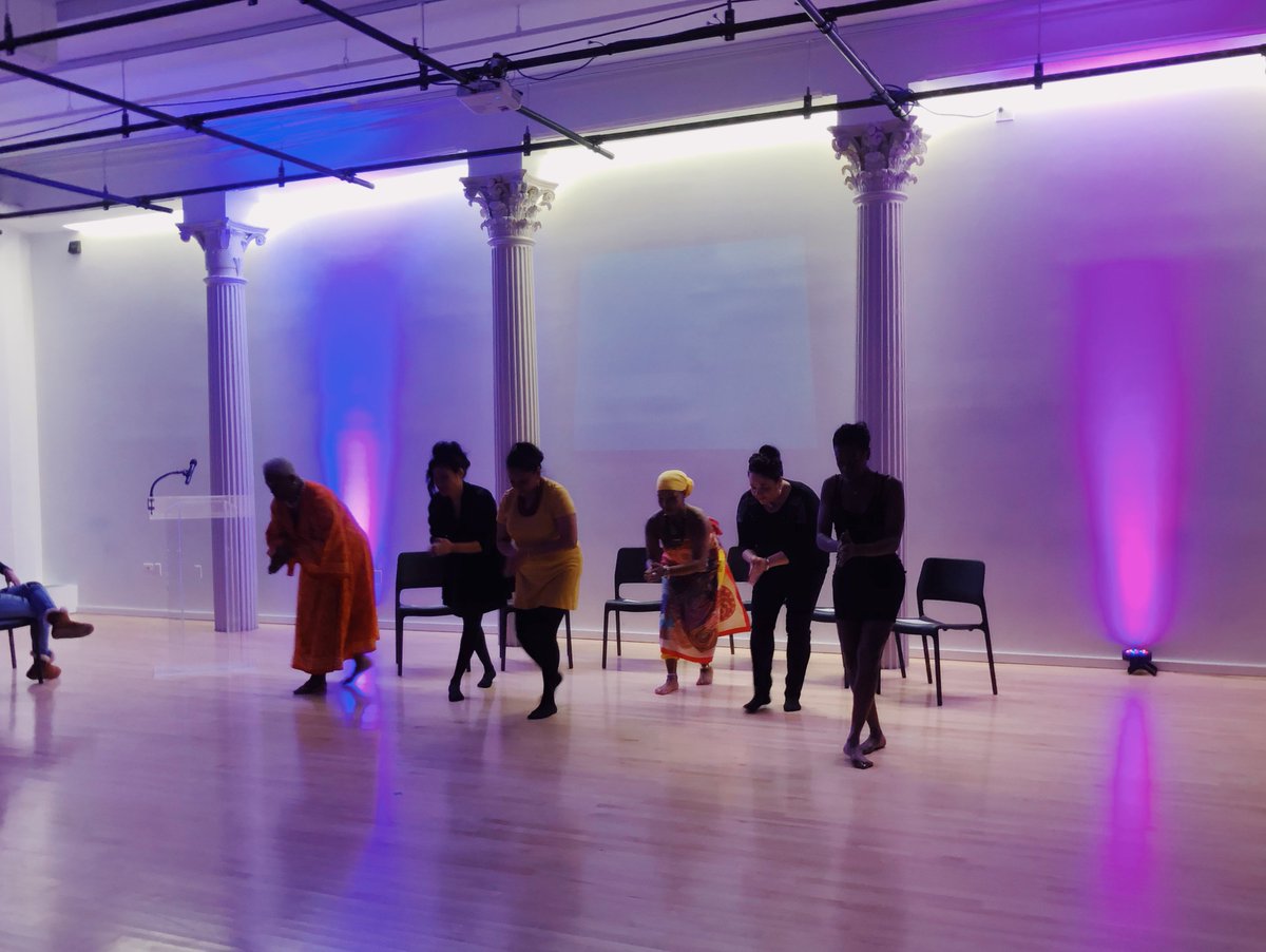 SFFNY's tweet image. Beautiful and uplifting performances at #PowerInMotion, a benefit featuring pop-up performances by Sanctuary Survivors and @GibneyDance ✨✨