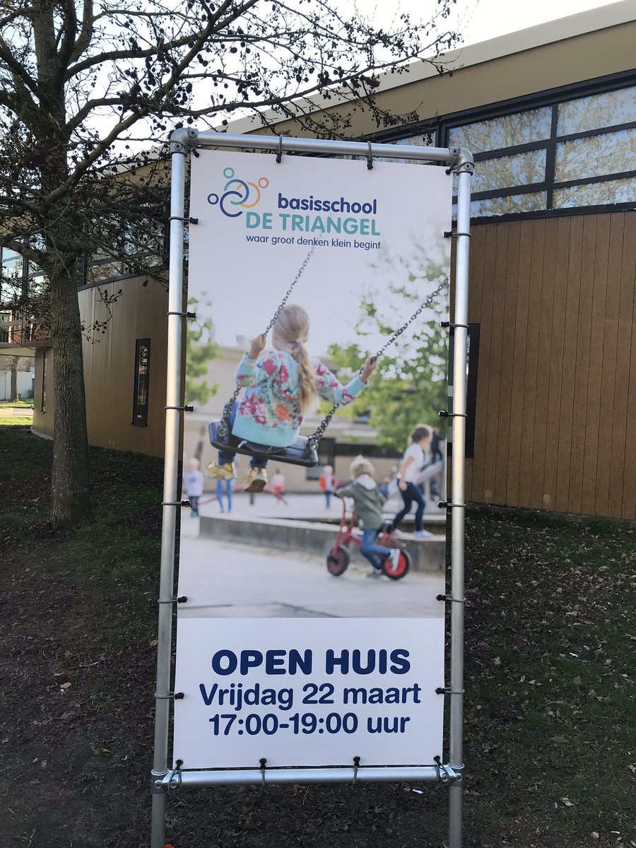 Yttap67's tweet photo. @bsdetriangel Altijd al een willen kijken, benieuwd wat we voor u en uw kind kunnen betekenen? Wees welkom op ons #openhuis en maak dan gelijk ook kennis met onze  ouderraad #welkom #openhuis https://t.co/YlDsnASfAo