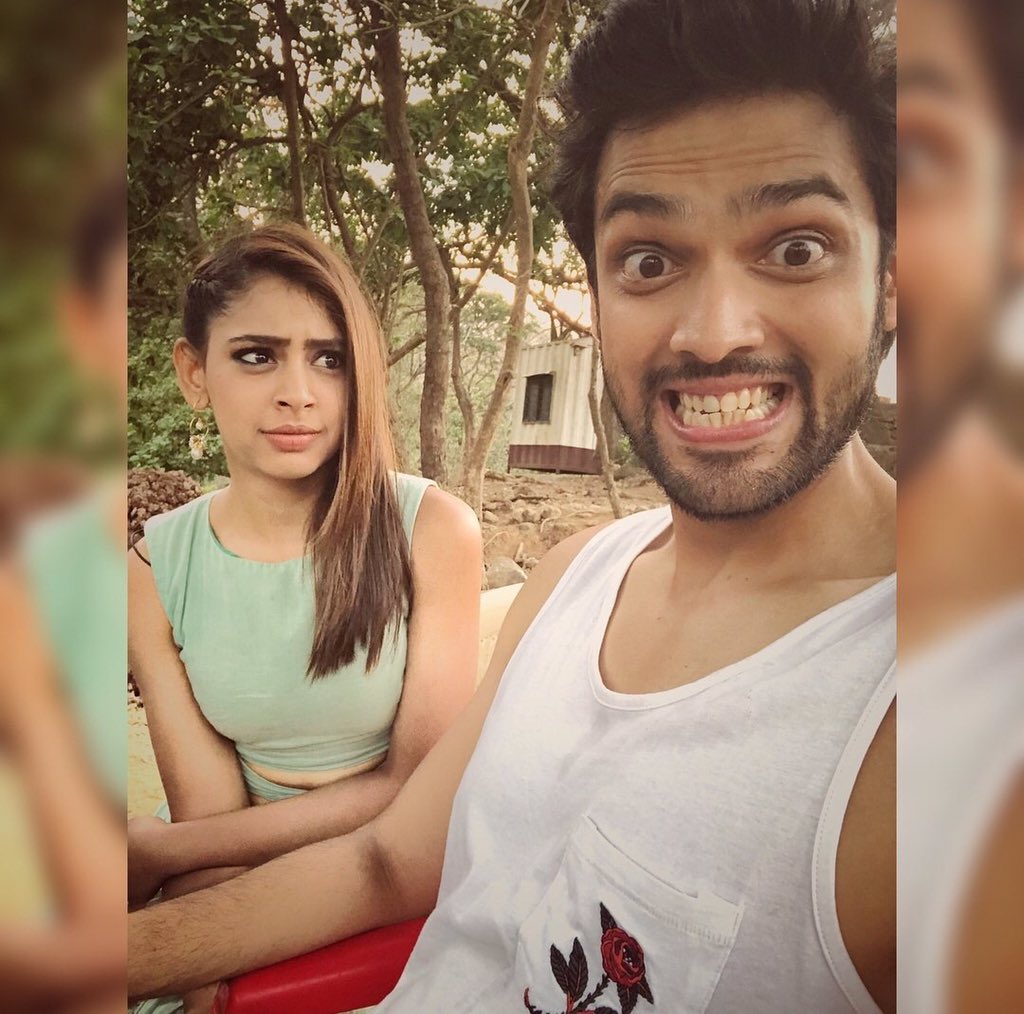 PradnyaMasurkar's tweet photo. To All MaNan PaNi Shippers,Whenever You Feel Low ,Though that normally don’t happen with us 🤣🤣 Legends don’t get bothered 😌😌 Still If you feel like that just remember one line ,We only show what we want to Show 😉😉 #KYYS4OnVoot P.S.Somethings need to be keep as secret 😛 https://t.co/caBEEq0ZLO