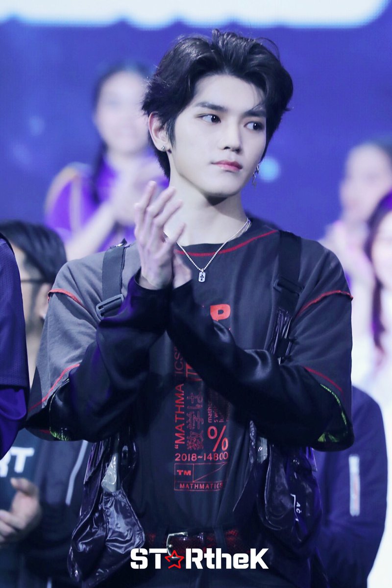 rthe_k's tweet photo. 【HD】#nct127 홍콩 #hkamf 출석 「예쁜 아이 옆에는 예쁜 아이로」 #Leetaeyong #태용 #이태용 #李泰容 https://t.co/afREAUax2M