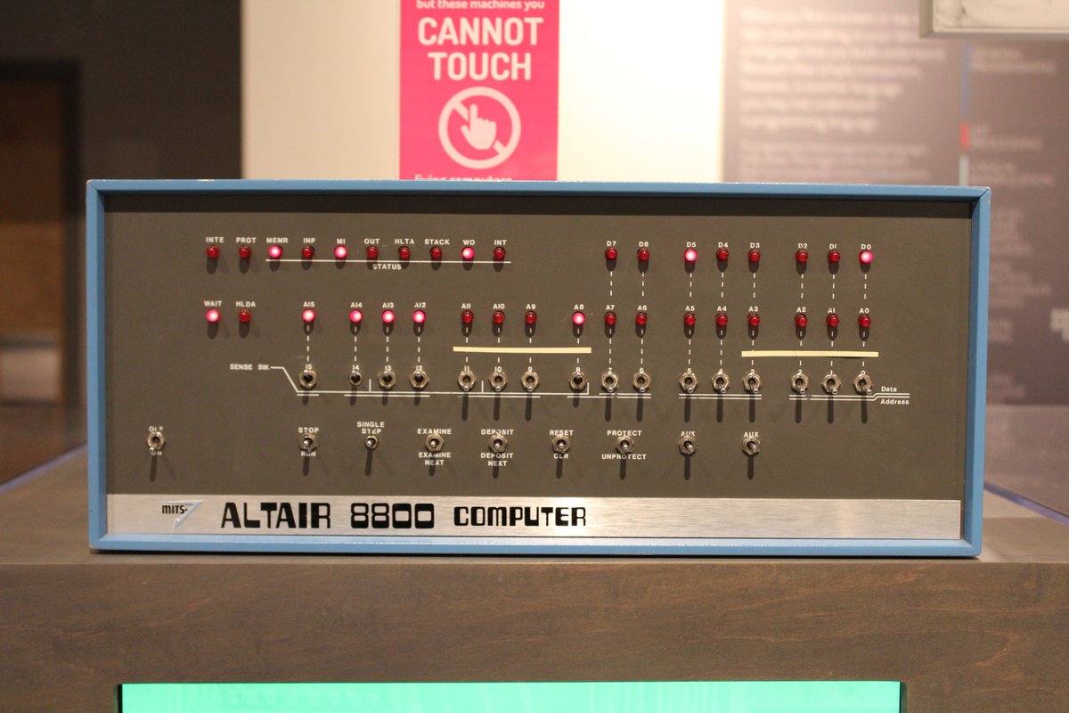 WindowsDocs's tweet photo. In March 1976, Bill Gates gave the opening address at the First Annual World Altair Computer Convention held in Albuquerque, New Mexico. Here's a working Altair 8800 from the #LivingComputerMuseum in Seattle. Not shown: the paper tape reader and terminal.
#FlashbackFriday https://t.co/fiUsea8NUL