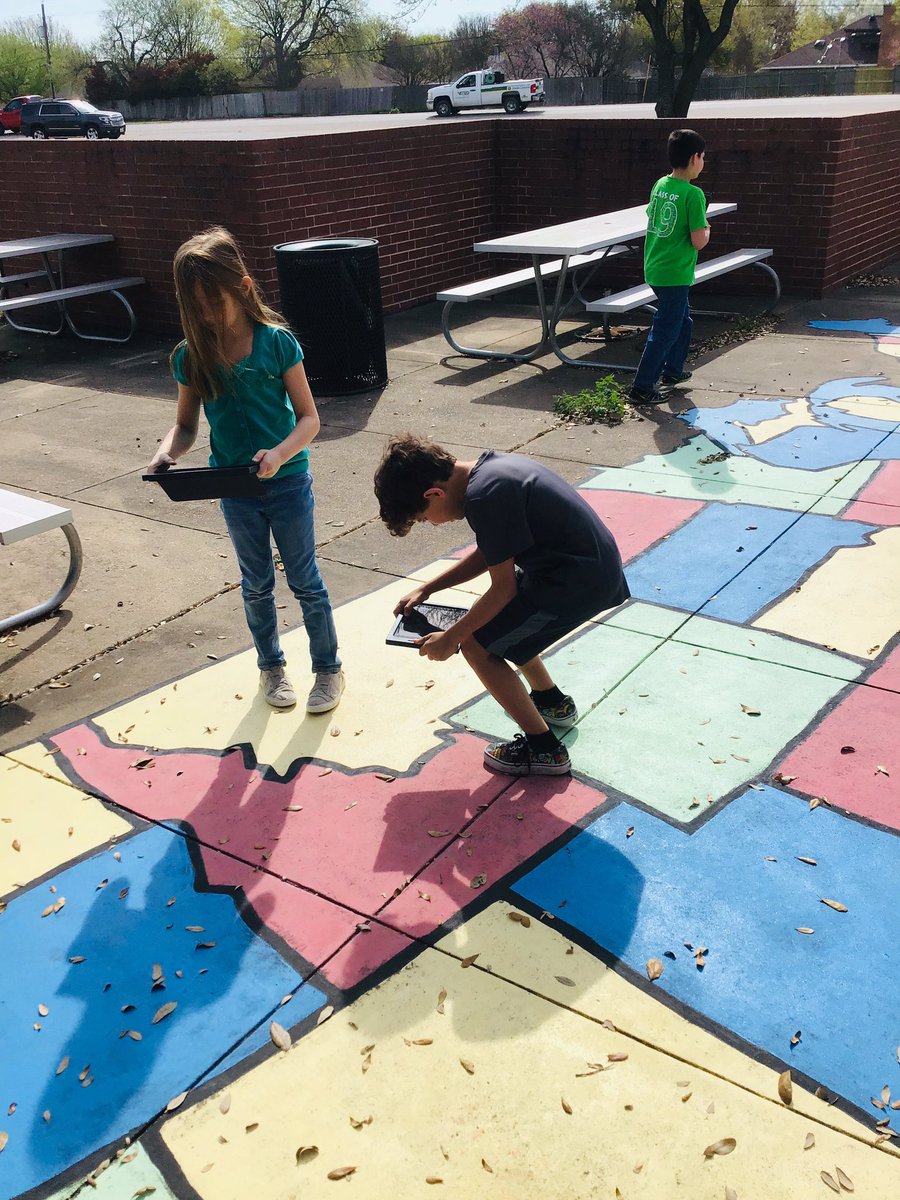 jennarzsimpson's tweet photo. LINES & ANGLES EVERYWHERE! We went on a scavenger hunt around @SVEmisd to find acute, obtuse, and right angles + parallel and perpendicular lines. My favorite student quote: “It’s like they knew we were coming to look for lines and angles when they made this playground!” 😂 https://t.co/8v0140AOnN