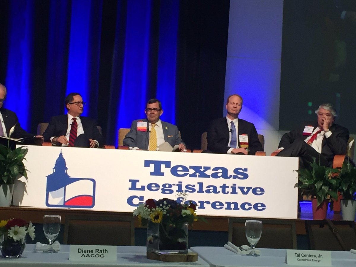 drathSA's tweet photo. Looking forward to hearing from @PeteFlores_TX @NBTXChamber #texaslegislativeconference. We are proud you represent us! @AlamoAreaCOG https://t.co/hoq9pKLykr