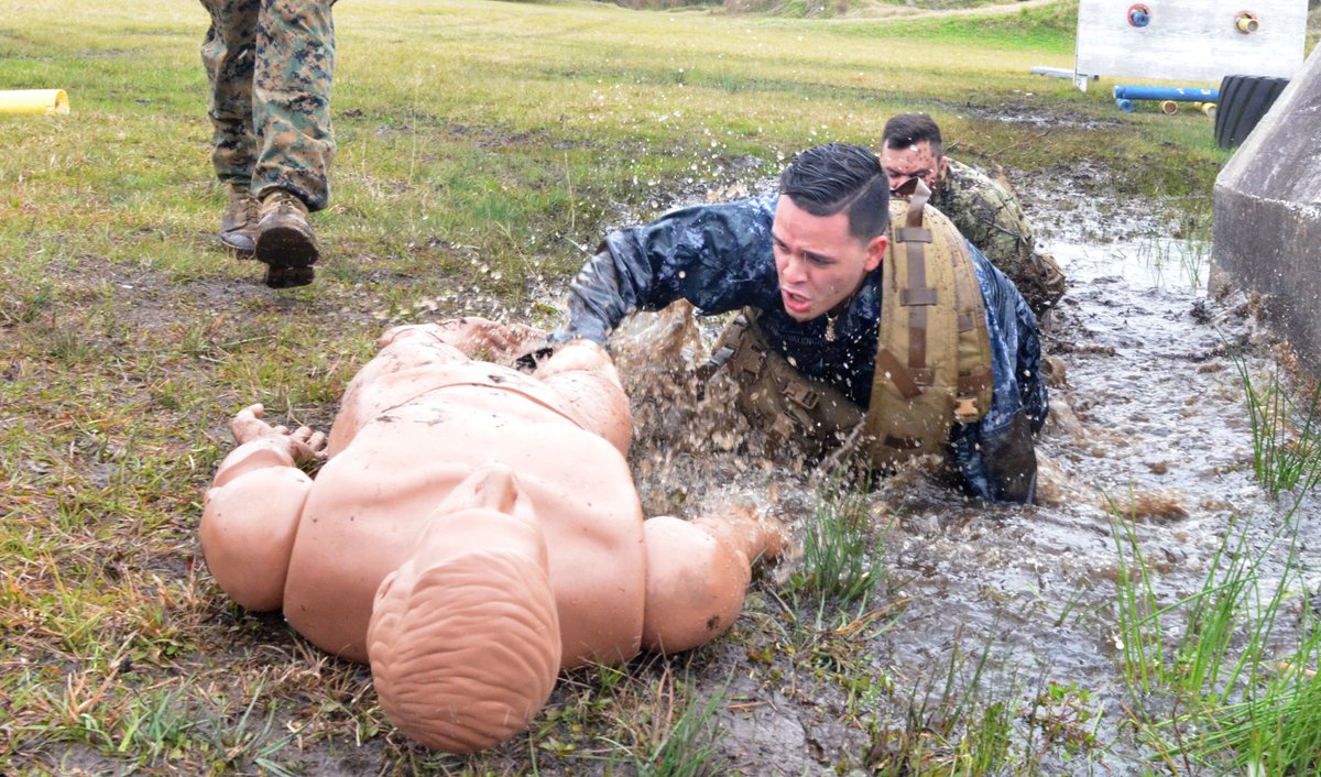 NavyMedicine's tweet photo. Military medicine is undergoing its most significant change in decades. Read from #NavyMedicine’s force master chief about how @USNavy Hospital Corpsmen fit in: https://t.co/ukTNCd0iGE #NavyReadiness https://t.co/TlEGzGgQ6t