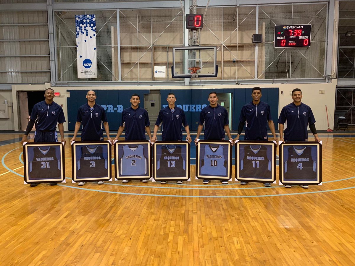 UprbDeportes's tweet photo. #LAIBasket 🏀

ONCE A COWBOY, ALWAYS A COWBOY! 💙🏇🏾

#SeniorNight #TeamUPRB #SangreAzul https://t.co/rRFjnEujRx