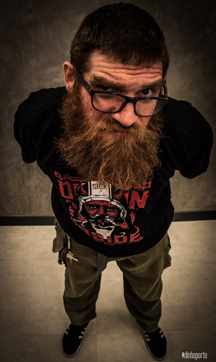 sickclothings's tweet photo. O gigante irlandês com a sua peita da Sick
Pede a sua na https://t.co/90DaDVOT63
#matanza #jimmylondon #sickclothings #usesick #sejasick #moda2019 #hardcore https://t.co/2wOsFfvyy1