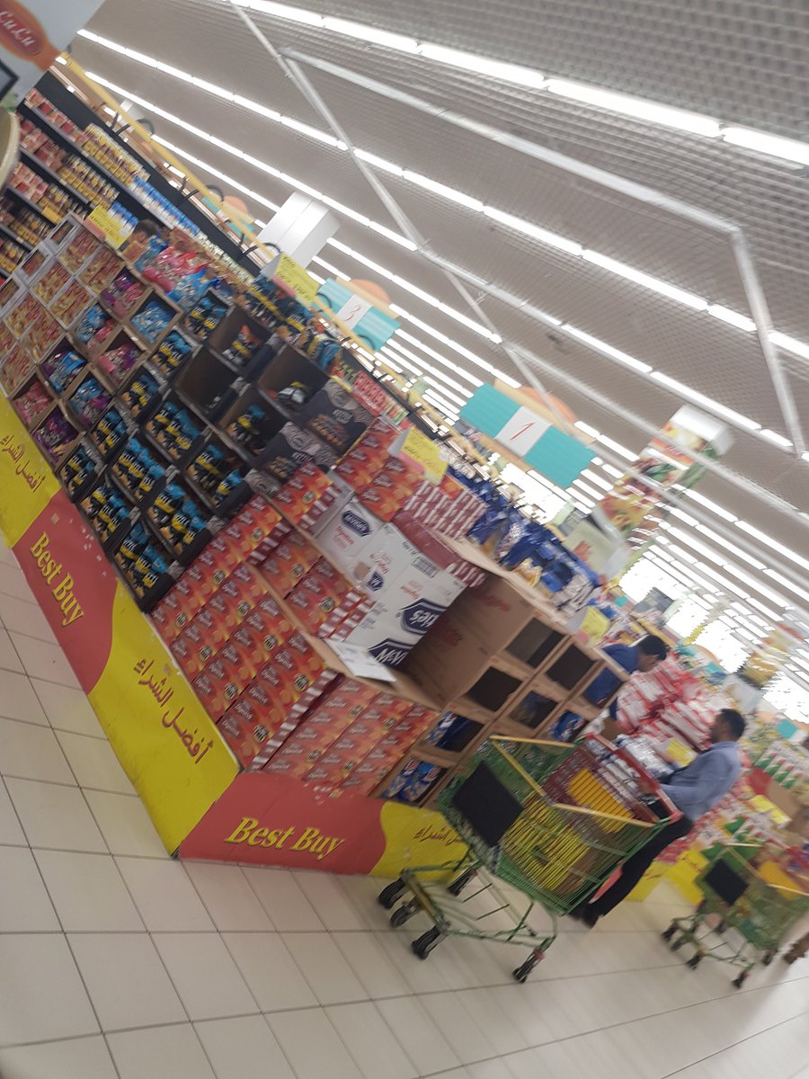 Joyallover's tweet photo. #teamalex abeg what type of food I.e dinner do u want for the drag party  dey are organising???.. We will sha eat nahh.?? 
Send your dinner request let me start cooking cos I am leaving the supermarket soon #DoubleWahalaReloaded https://t.co/M1oFp4ME07