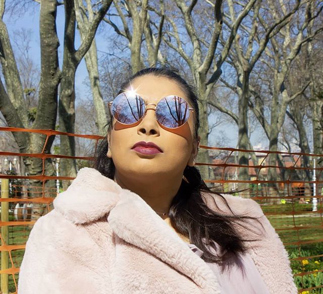 GoWithGeets's tweet image. Absolutely love these glasses and I definitely think the camera does too! Capturing the views on a lovely sunny day as we begin to explore #istanbul 
#mango #lovemysunnies #turkey #poser #sunsout #gulhane #park ift.tt/2FvmXXT