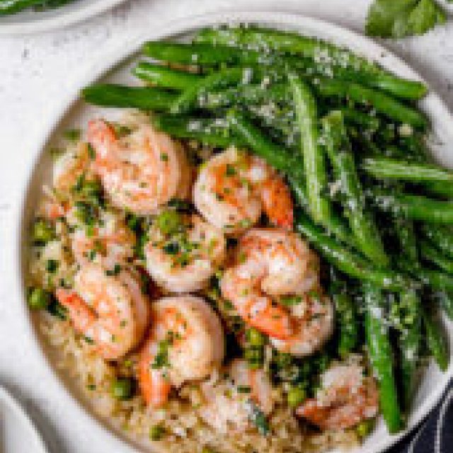 re_eats's tweet image. Shrimp, Peas and Rice | bit.ly/2FupKAD | #8PP #8SP #DinnerRecipes #EggFreeRecipes #LentenFriendlyRecipes #Recipes #SeafoodRecipes #Spring