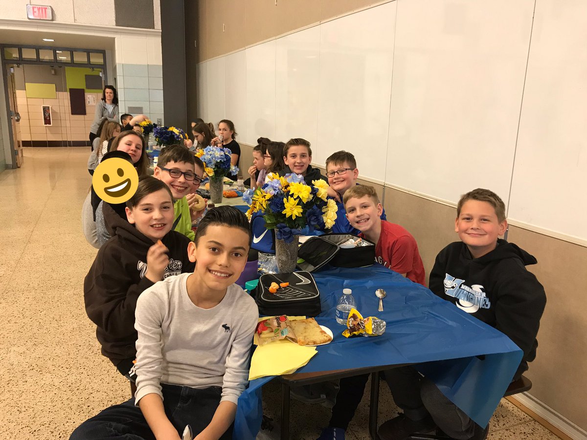 Mrs_DeFortuna's tweet photo. Proud of my Silver Spoon winners!@Mrs_DeFortuna @Willow_Dale_ES https://t.co/rDKYxTyXwP