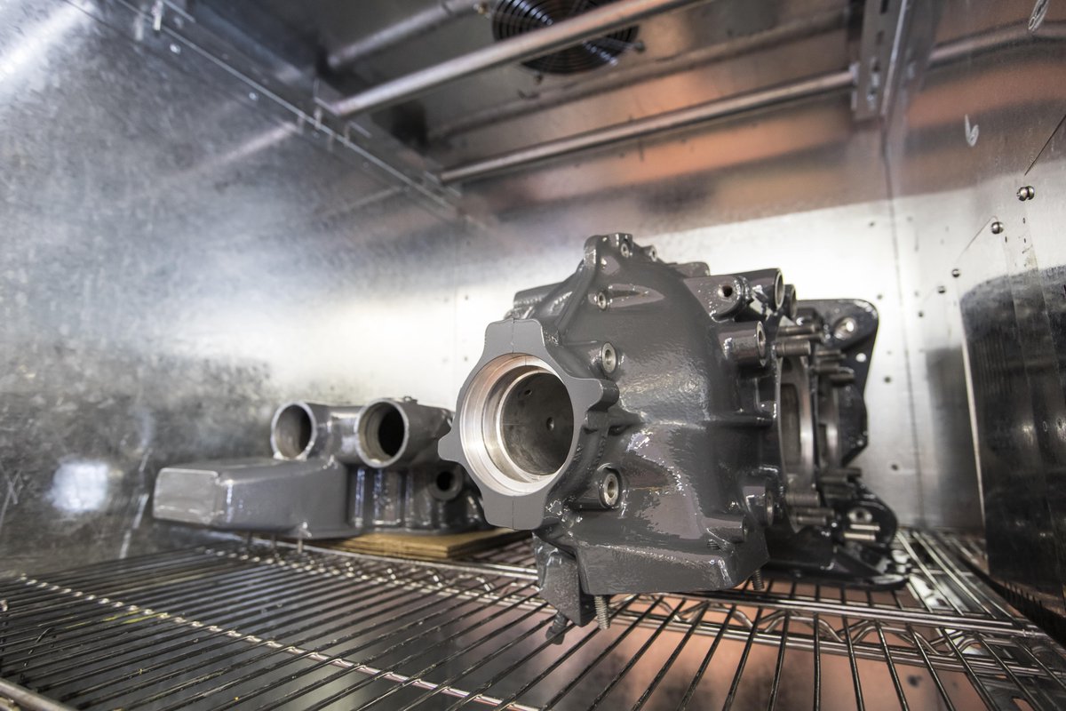 GamaAviation's tweet image. Painting and plating. Component preparation takes place for the final part inspection so that all components are available for engine re-assembly. Interested? Enter your details and one of our #pistonengineers will be in touch. hubs.ly/H0gPNcc0 #yourmission #ourpassion