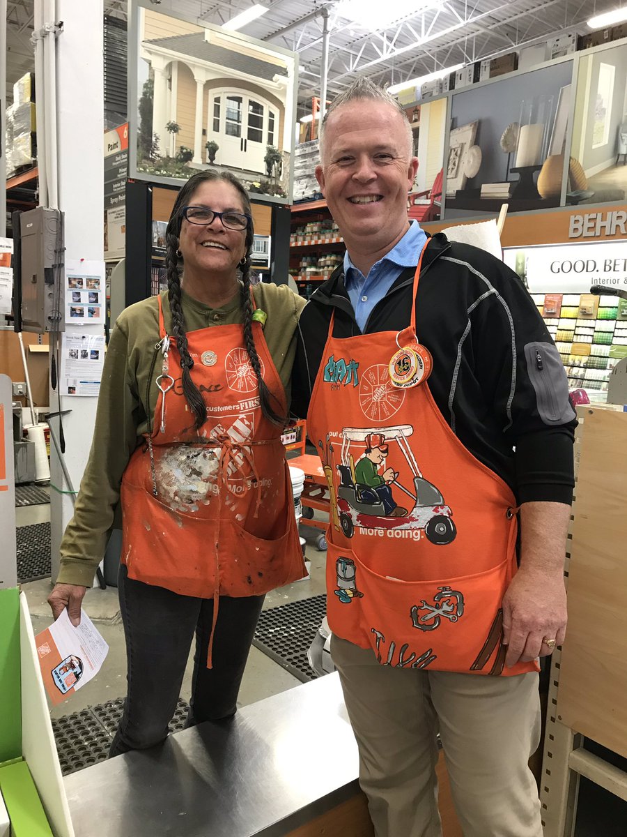 Grace <a href="/803/">The Midlands of SC</a> receiving some RMM recognition for her successful prospecting of Pro Paint Customer in the aisles!! <a href="/misshd03/">Megan A. Coleman</a> <a href="/Matt_Virnig/">Matt Virnig</a>