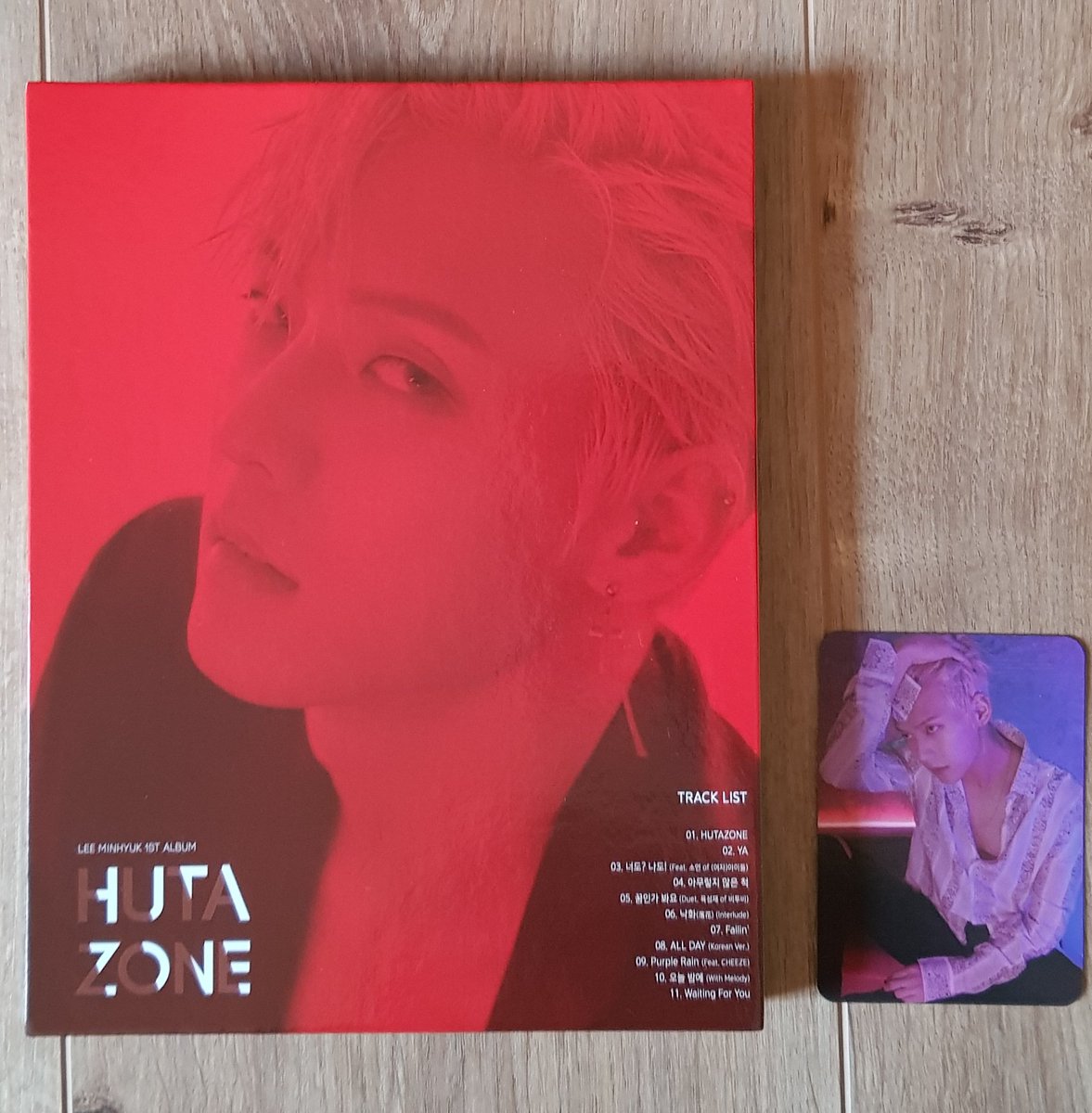 HUTA - Hutazone 2 Photocards Favorite Song : Waiting For You