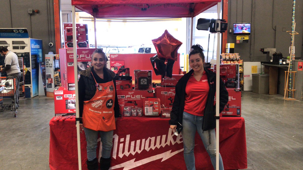 Debramazzola's tweet photo. And our Pro Event is capping of the week with our amazing Milwalkee rep Kiley!! https://t.co/7qI4uXwmdT