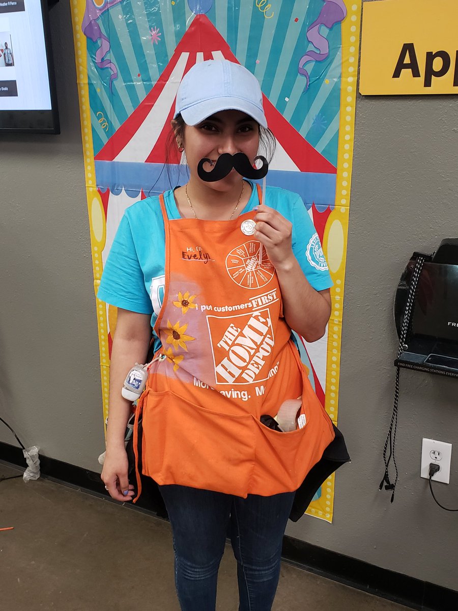 ladykellz504's tweet photo. @homedepot0563 success sharing 2019 whole store engagement @shane_home @pgamble35 @Ana_A_Duran @23_jayc https://t.co/AGJLPulCc6