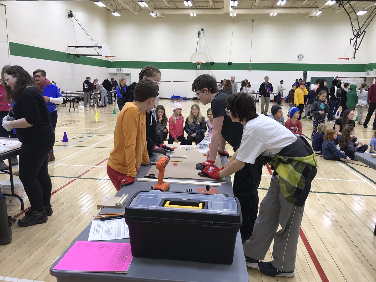 TLDSB_Pathways's tweet photo. #Technology #BuildARampAndCar #BestInTLDSB #SkilledLife @centralsenior @JDHodgsonES @KPMansonps @monckps https://t.co/O9dAJW7UWt