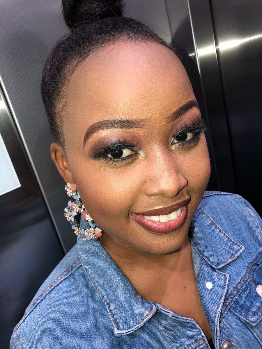 RamorulaLerato's tweet photo. MakeupByLerato 
For booking contact:0834746834
Graduation Season 
#GirlsTalkZA #GirlzTalkZa https://t.co/KkhGwjaW1j