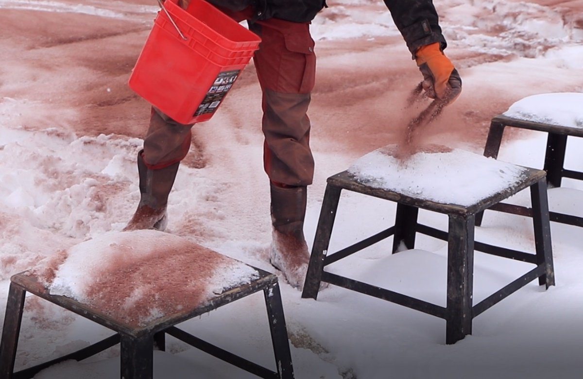 GaiaSafe's tweet photo. The advantage of a non-melting product like Traction Magic is that it gives immediate traction. https://t.co/QryTduWG4x https://t.co/AyBCz1MaAs