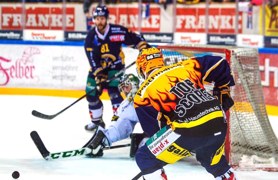 FIIINAAALEEEEEE!🤩 Der #SCL gewinnt gegen den @EHCOlten mit 3:2 nach Verlängerung und zieht somit ins Finale ein!😍Unsere Torschützen sind Leblanc, Dünner &amp; Pelletier. #gäubblauiliebi💛💙 #thetimeisnow