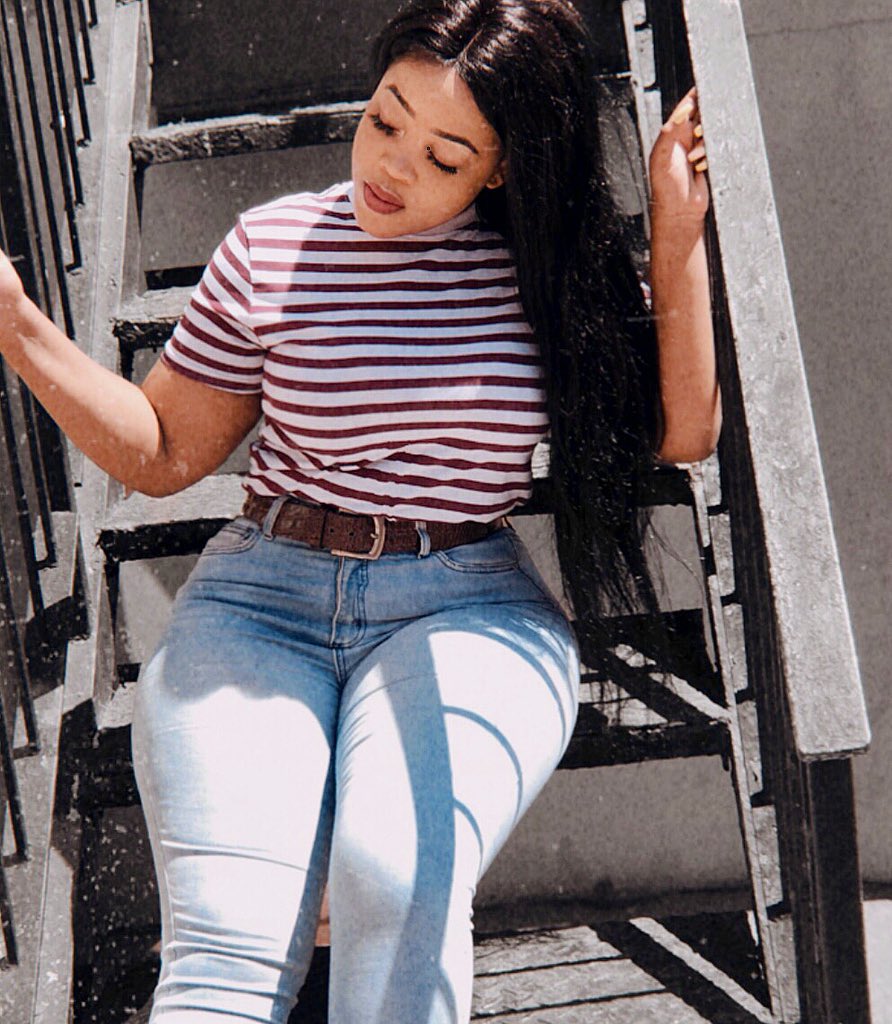JudySiwela's tweet photo. Thickums ♥️🐻 https://t.co/H0I70AT1cu