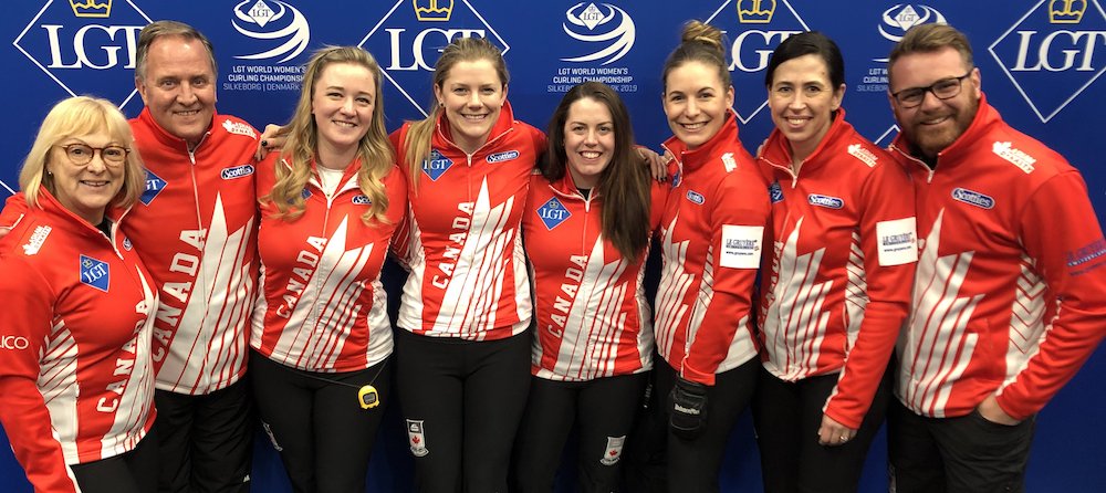 This is a team to be proud of! <a href="/TeamCareyCurl/">Team Carey</a>, you wore the Maple Leaf with style and grace! Our story on Friday’s win over Denmark: bit.ly/2Fmud73 #curling #WWCC2019