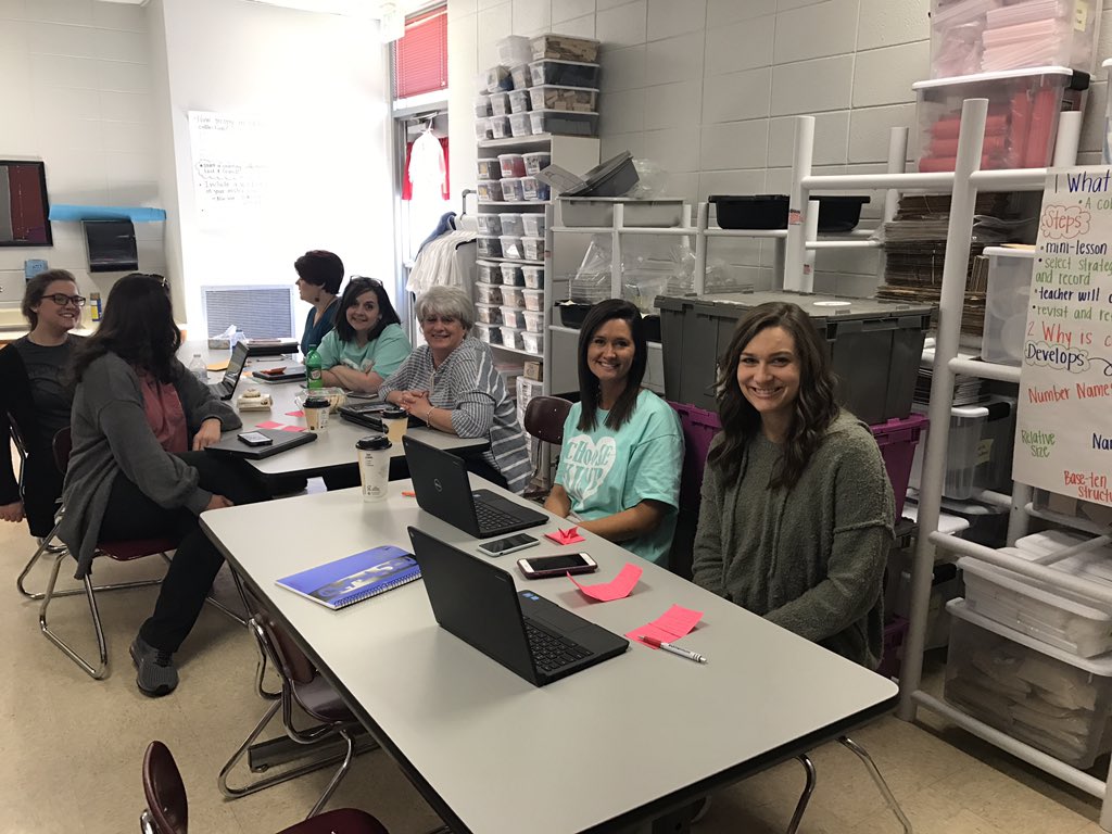 Cyndi_Chancery's tweet photo. I had a wonderful time working with K-1 teachers today @GWTPrimary They win a Golden Egg for analyzing #ReadingEggs reports and monitoring progress! #EdmentumAL  @edmentum @icgwt @TuscumbiaCitySc https://t.co/i12mOiqRa7