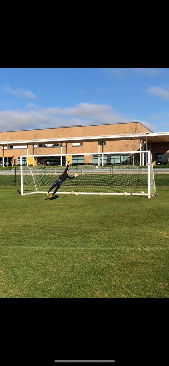telboy1974's tweet photo. So pleased this little nutter back at training tonight!! After 8 weeks out there is a light 👍🏻👊🏻⚽️ #stillnuts #gkunion #myboy https://t.co/q3Ksdw5dZg