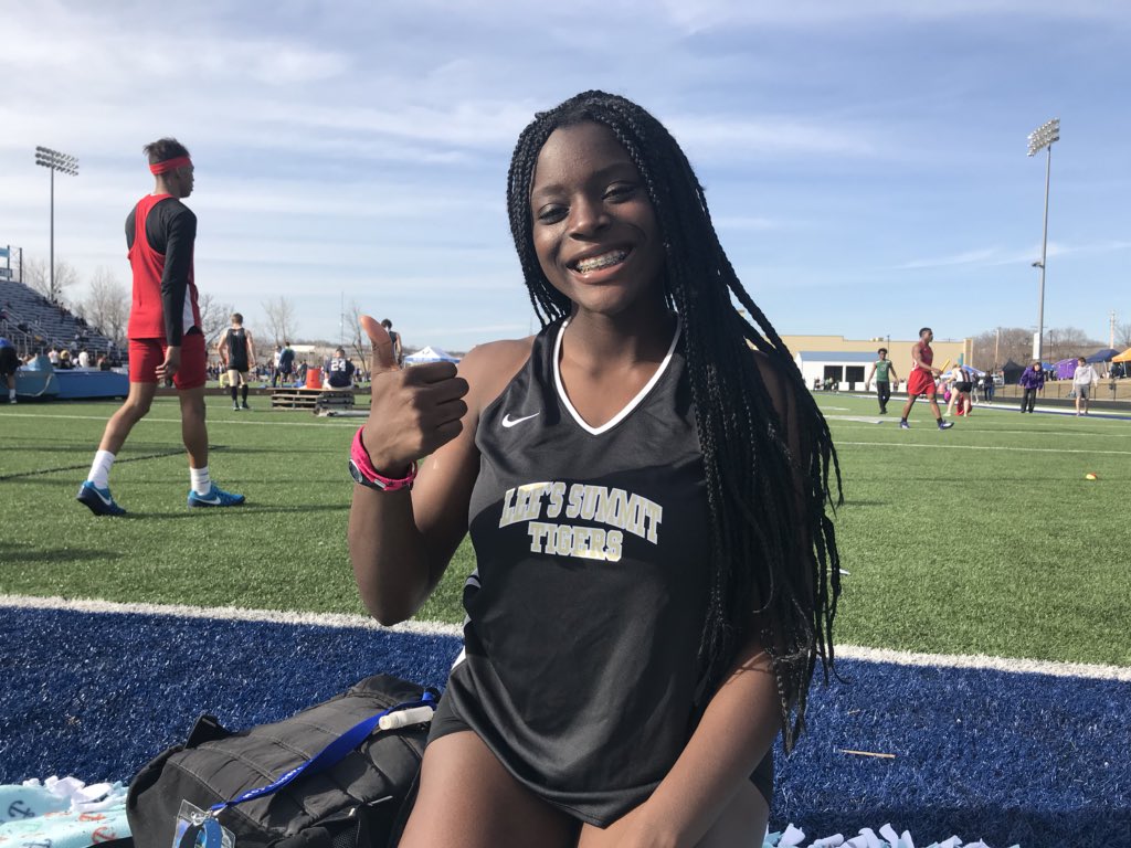 LSHSports's tweet photo. @eghosa_ogbevoen placed 2nd in the High Jump with a jump of 5’0⬆️ https://t.co/QlzEDiRXJF