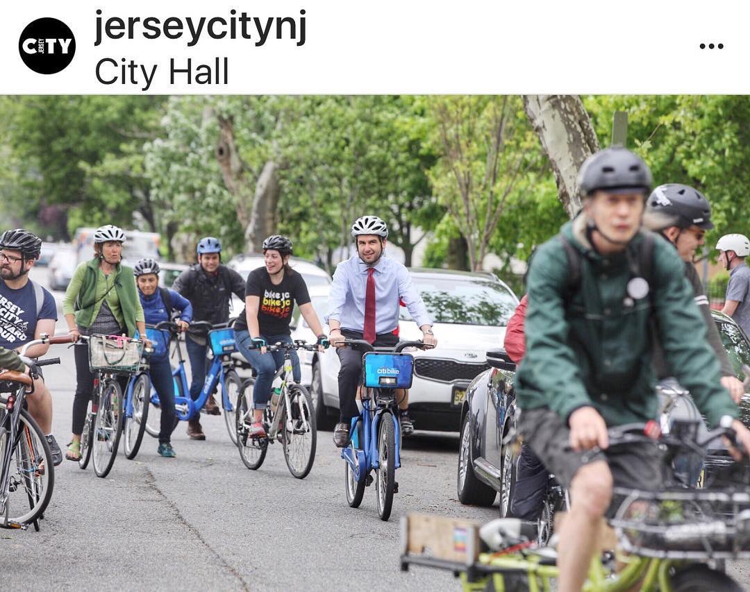 bikejc's tweet photo. Commute by bike, or want to try it? Mon.–Fri., May 13–17 will be a great week for it, as Bike To Work Week 2019 rolls in Jersey City! Deets to come soon! 🚲🚲🚲 #Bike2WorkWeek https://t.co/jDXfCIRboM