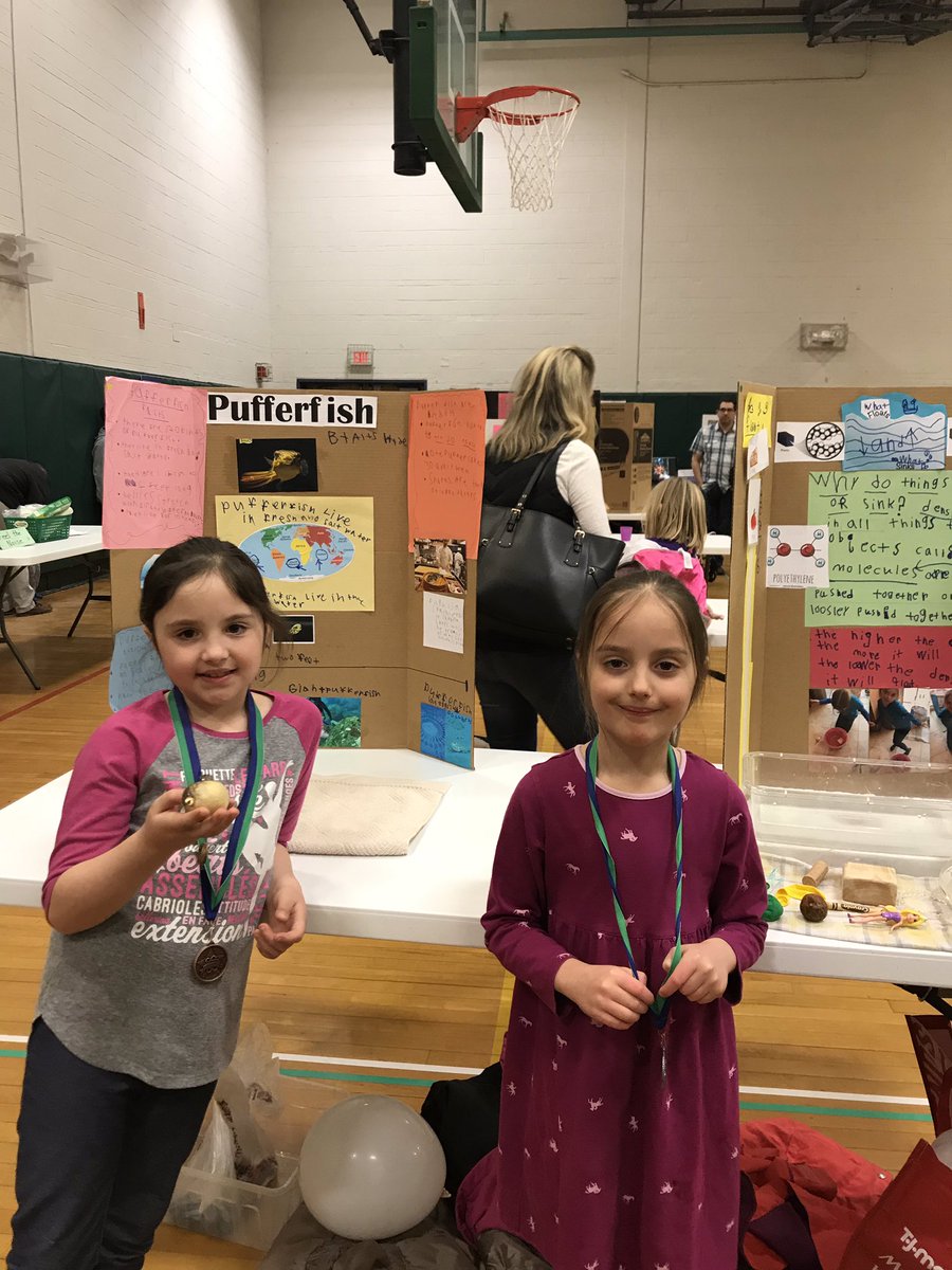 NMPSK5SCI's tweet photo. So many amazing scientists and engineers explaining their work at the Elementary Family Science Night on Tuesday!  @HPS_CT  @NES_CT https://t.co/8imVrmZfGx