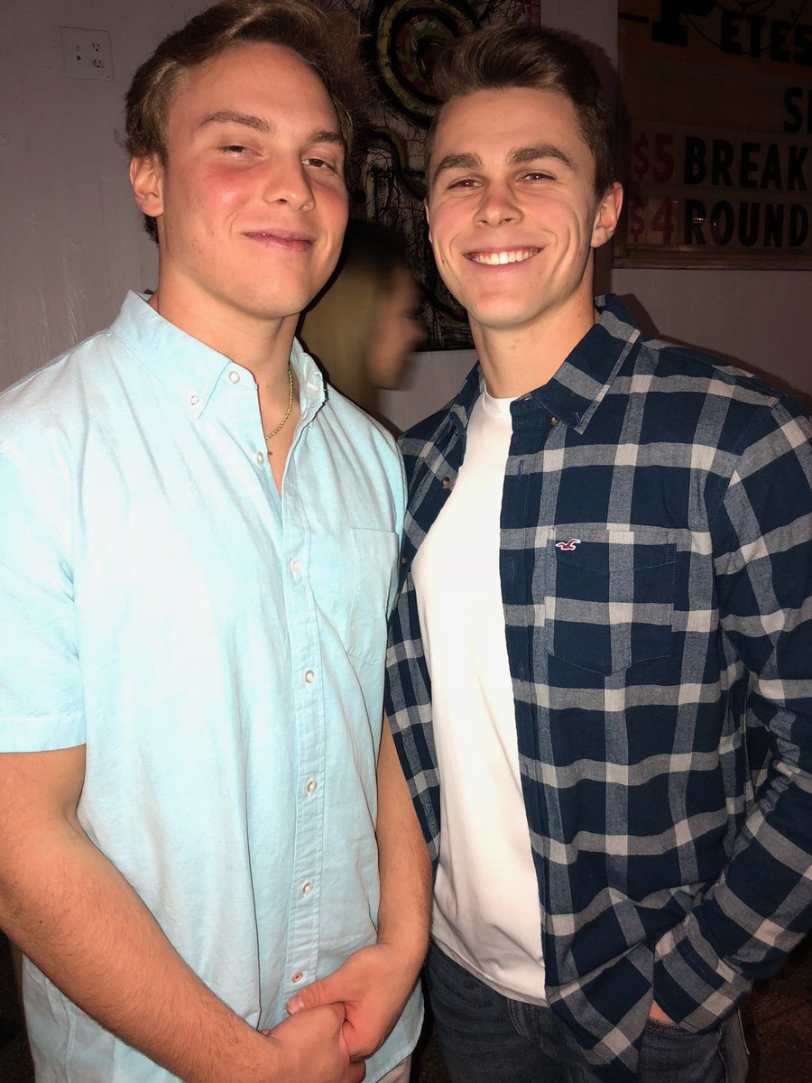t_haston27's tweet photo. Happy Birthday to my dude @LukeHouin_12 ❤️ #backtobackbdays https://t.co/Y5CrJubWrJ
