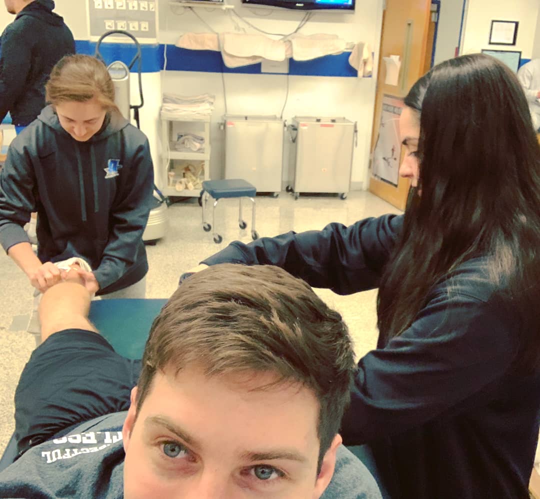 AssumptionAthTr's tweet photo. When you're too high maintenance... π
#expeditetheprocess #ATsarehealthcare #NATM2019 #gohounds #rollhounds #HoundNation https://t.co/bTjFBX2bRA