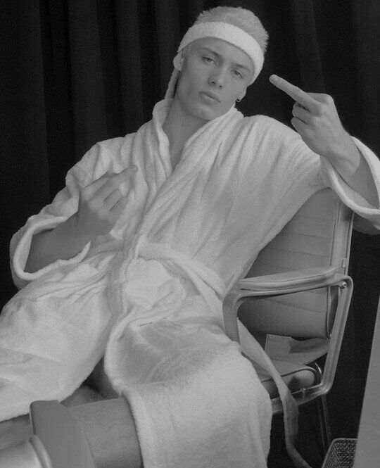 Sᴇ ʙᴜsᴄᴀ﹕
 
══════ ✦ ══════
    O̲ʀ̲s̲ɪ̲ɴ̲ᴏ̲ ̲T̲ʜ̲ʀ̲ᴜ̲s̲ᴛ̲ᴏ̲ɴ̲
══════ ✦ ══════

❏ ⋮ Bᴀᴛᴇʀɪsᴛᴀ ᴅᴇ ❛Tʜᴇ Wᴇɪʀᴅ Sɪsᴛᴇʀs.❜ 
❏ ⋮ Tɪ́ᴏ ᴘᴏsᴛɪᴢᴏ ᴅᴇ Aɴᴛʜᴇᴀ. 
❏ ⋮ FC ᴀ ᴇʟᴇᴄᴄɪᴏ́ɴ.

¿ʀᴛ? #freerol ; #hp