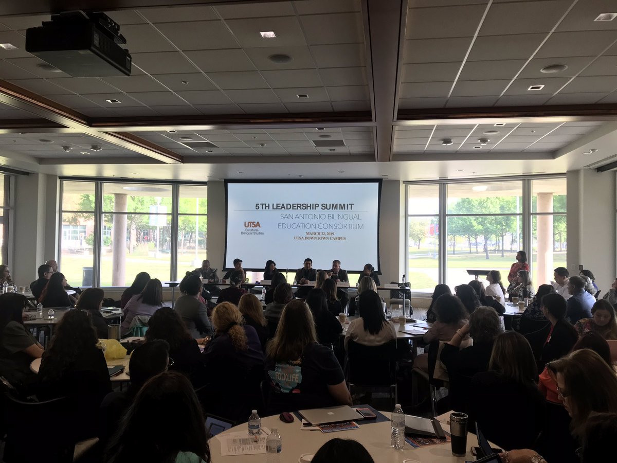 JulieMeneses1's tweet photo. Proud to hear our amazing SUPERintendent @briantwoods1 participating in the Leadership Panel Discussion about Bilingual Education! #SABEC 💪🏼💪🏼💪🏼#ThisIsNorthside @NisdBILESL @NISDEllison https://t.co/zOl7DhQF3N