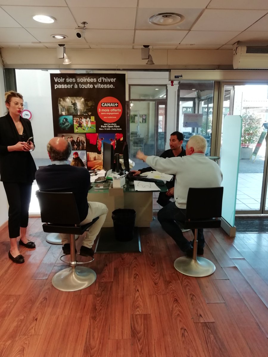 remy_mtn's tweet photo. #OrangeProSudEst à Gassin 50ème boutique Orange labellisée #pro #ProudToBeOrange des pros au service des pros 🏆✨ merci à toute la team et à l'Agence Distribution Sud Est pour votre implication 👏🏻🙏@pascal_sartori @padanest @OrangePACA @OrangePro @MinaMaaref @chrisfresnel https://t.co/KKQ0Pgm24X