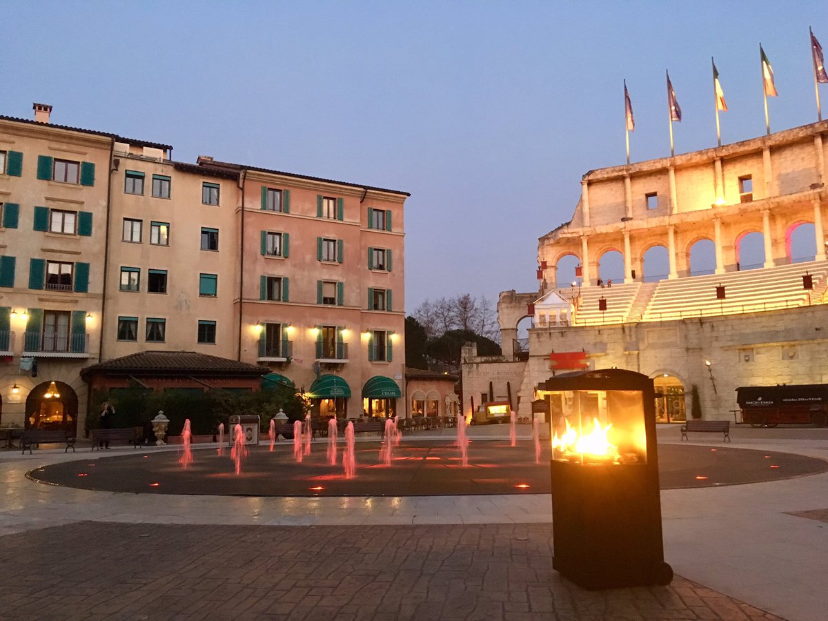 luckow's tweet image. Phew. A long ride from Berlin to the Rust. Now checkin hotel colosseo #cloudfest #cmsgarden