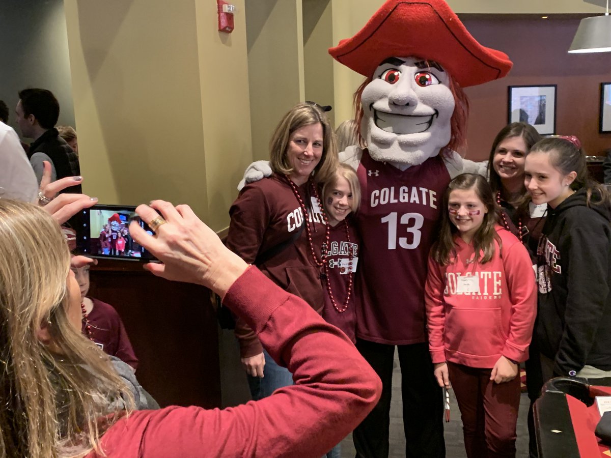 AndrewDonovan's tweet photo. #ColgateCountry is taking over Columbus. @ColgateUniv hosted its pre-NCAA Tournament game party at the Gordon Biersch next door to @NationwideArena. Fans are headed over to the game shortly. https://t.co/EduUVEN6p3