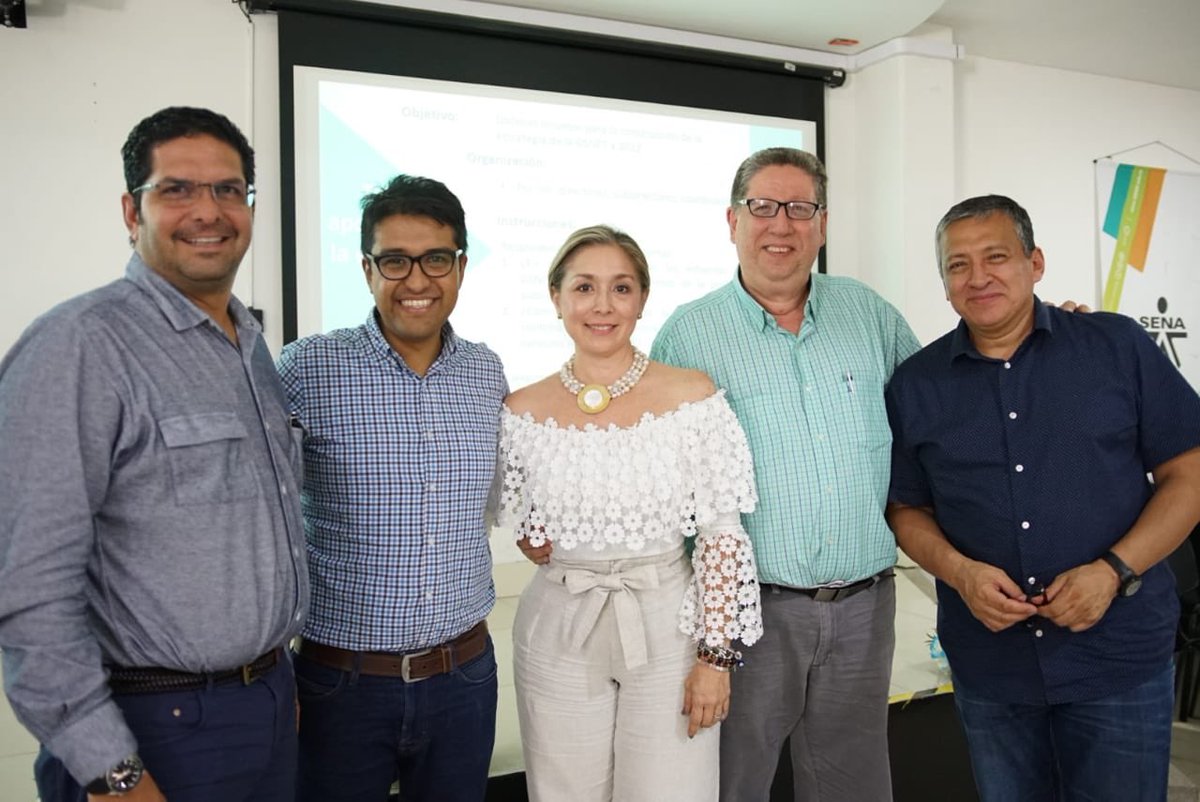 gustavo_araque's tweet photo. #SomosSENA | Evaluamos y organizamos las estrategias para fortalecernos como región en compañía de @HenryLuna_S y los Directores regionales de #DistritoCapita, #Boyacá, #Huila y #Tolima en el Primera Pacto Regional. https://t.co/phBd968cnZ